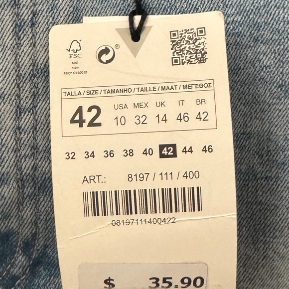 Zara Hi-Rise Jean Shorts with Distressed Hem - Picture 5 of 5